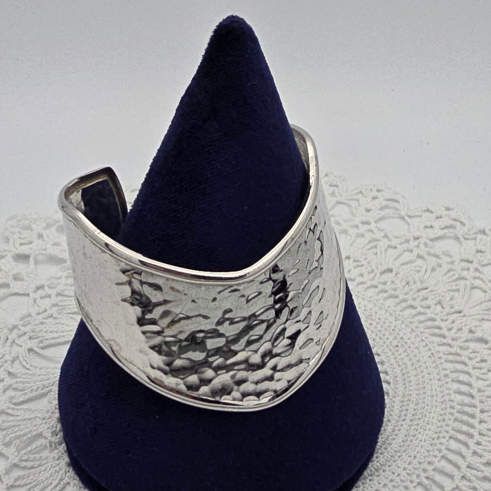 Vintage Hammered Metal Cuff Bracelet Silver tone Contoured Statement Wide 6"